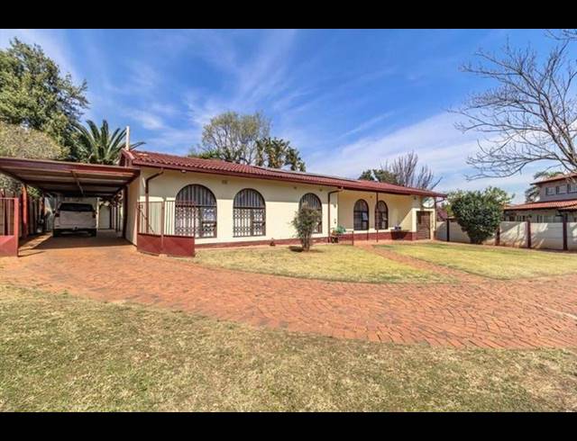 4 BEDROOM HOUSE FOR SALE IN BIRCH ACRES